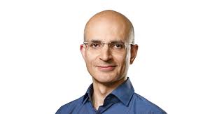 Apple Names Sabih Khan as New Chief Operating Officer