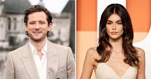 Kaia Gerber and Lewis Pullman's Concert PDA Confirms Romance