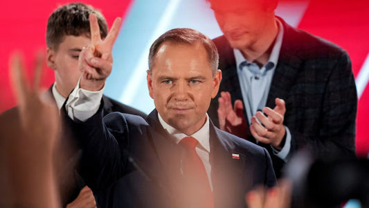 Nawrocki Wins Polish Presidency, Trump's Support Key