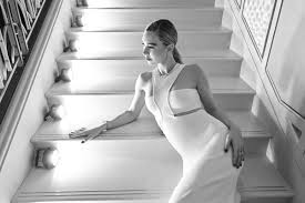 Vanessa Kirby's Paris Fashion Statement: Sandals Steal the Show